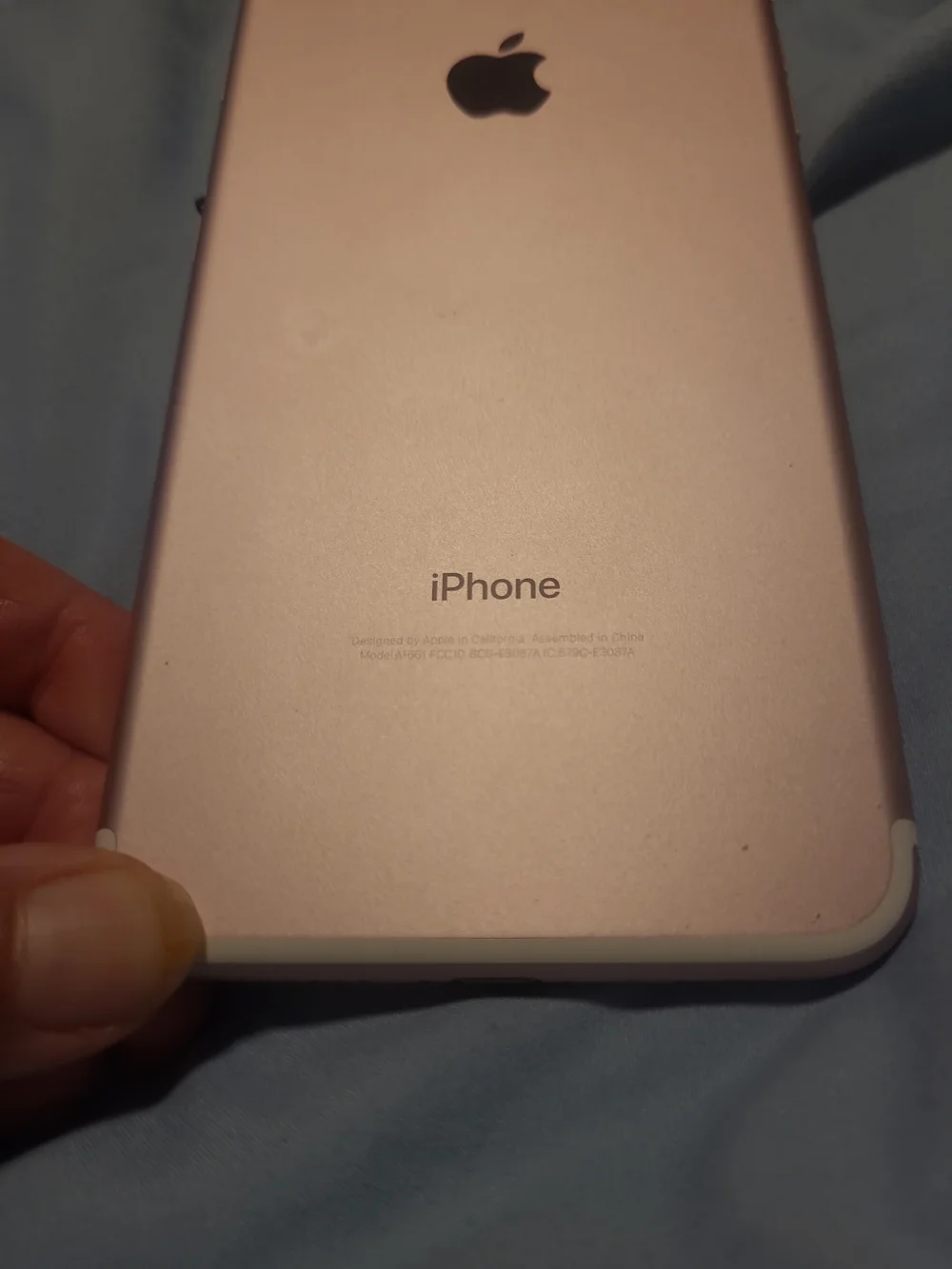 Apple iPhone 7 Plus 32 GB A1661 Rose Gold Unlocked CRACKED Screen But Works